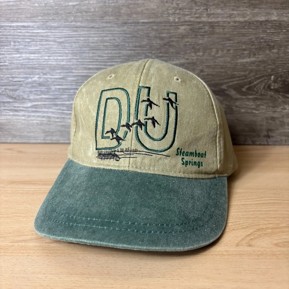 Ducks Unlimited box taking questions